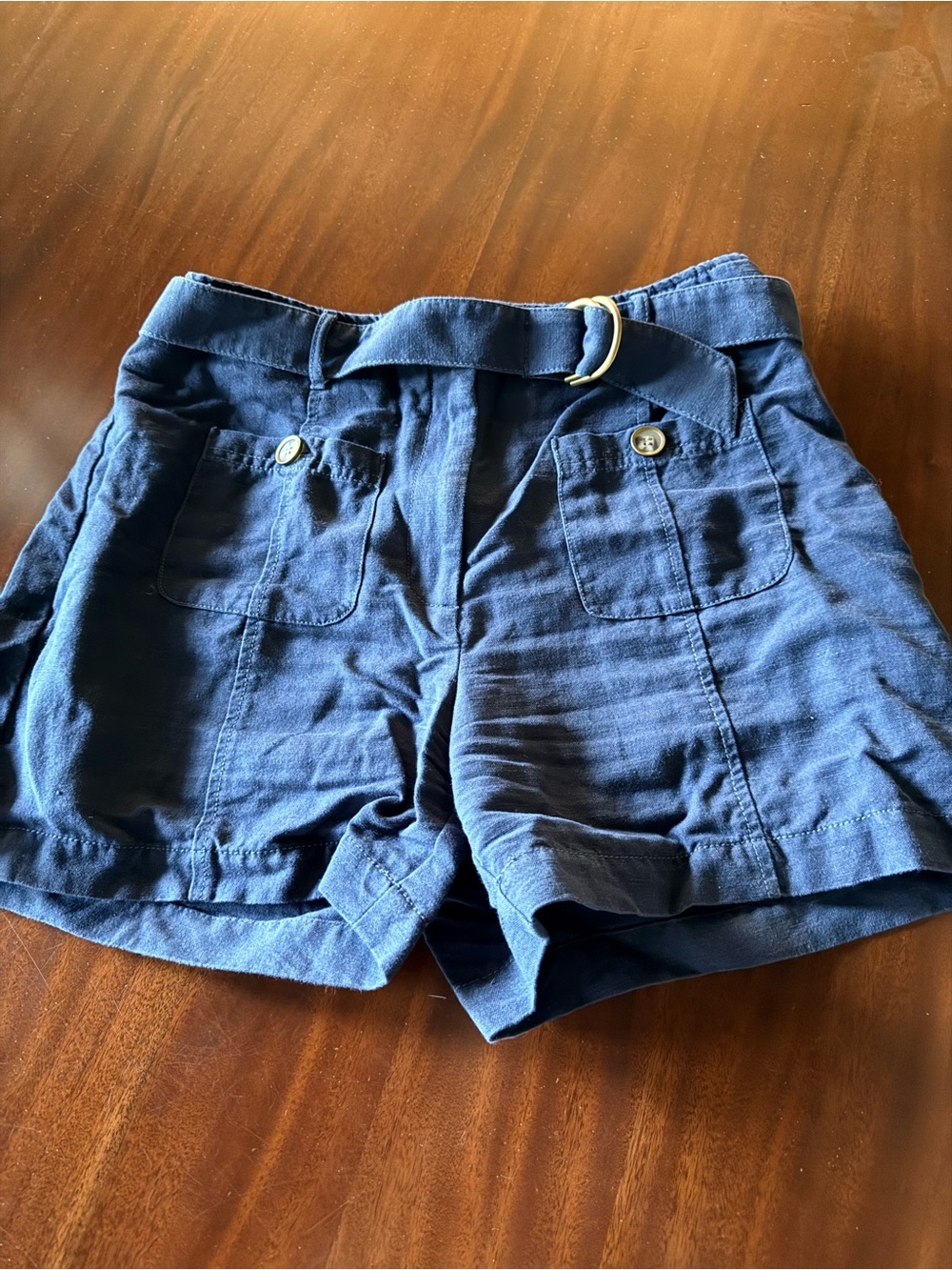 J.McLaughlin Navy Linen/Cotton shorts with belt. Front button pockets. Size 6
